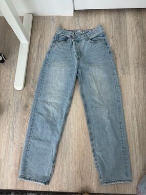 Light Blue Women's Asymmetrical Straight-Leg Jeans